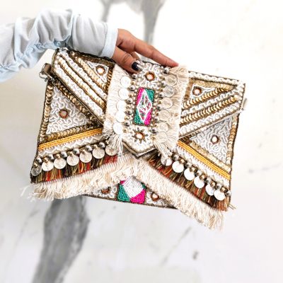 White Metallic Beaded Clutch (BB005)
